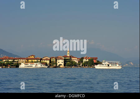 Isola dei Pescatori island, Borromean Islands, Stresa, Lago Maggiore lake, Piedmont, Italy, Europe Stock Photo