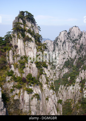Huangshan (Yellow Mountain) Anhui, China. Granite cliffs Stock Photo