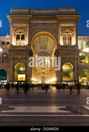 Glass dome of the Galleria Vittorio Emanuele II, opened on 15 September 1867, architect Giuseppe Mengoni Stock Photo