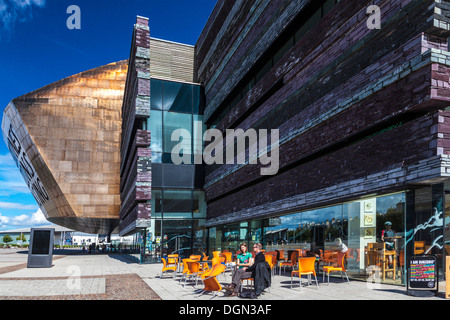 Outdoor cafe outside the Wales Millennium Centre in Cardiff Bay. Stock Photo