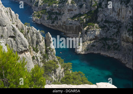 Calanque d'En-Vau, rocky bay, Calanques National Park, Cassis, Département Bouches-du-Rhône, Region Provence-Alpes-Côte Stock Photo