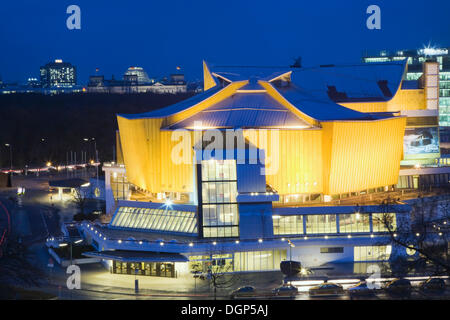 Berliner Philharmonie Concert Hall with the Reichstag building, Berlin Stock Photo