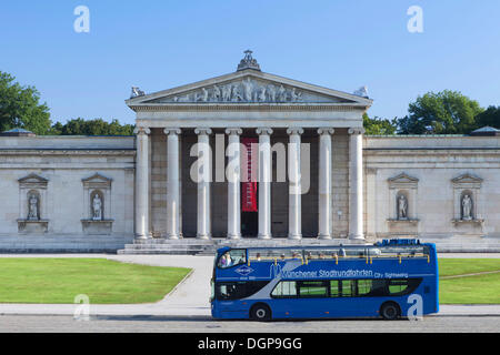 Bus for Munich city tours in front of the Glyptothek Museum, Munich, Upper Bavaria, Bavaria