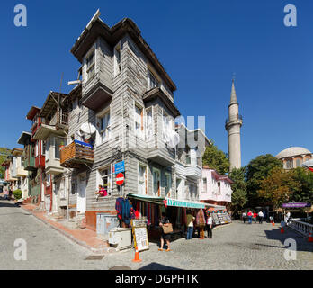 Wooden houses with bay windows, Chora Church or Kariye Camii at back right, Edirnekapi, Fatih, Istanbul, Istanbul Province Stock Photo