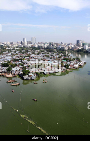 A general view of a korail slum in Dhaka on 24 October 2013. Stock Photo