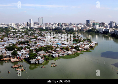 A general view of a korail slum in Dhaka on 24 October 2013. Stock Photo