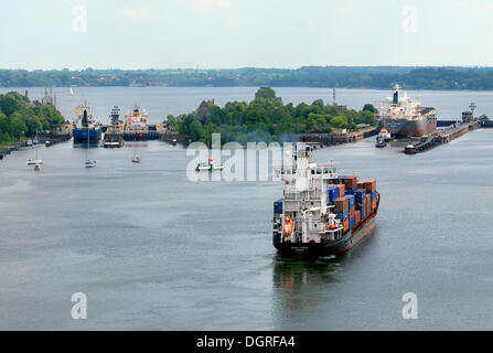 Ship traffic at the Holtenau lock, Kiel Canal, Kiel, Schleswig-Holstein Stock Photo