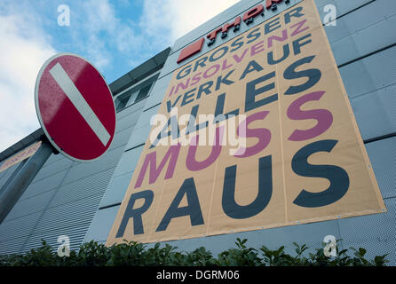 Sale, insolvency, with road traffic sign, Frankfurt am Main, Hesse Stock Photo