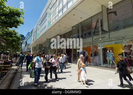Frankfurt's Zeil, shopping street in the city centre, people shopping, Frankfurt am Main, Hesse, PublicGround Stock Photo