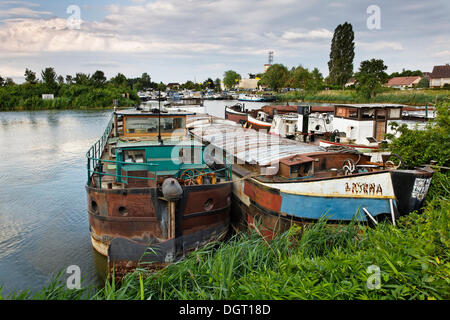 Shipyard in the large dock, the former Gare d'Eau, Saint-Jean-de-Losne, Dijon, Burgundy region, department of Côte d'Or, France Stock Photo