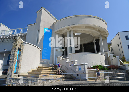 Tate St Ives Art Gallery, Porthmeor Beach, St Ives, Cornwall, England, United Kingdom Stock Photo