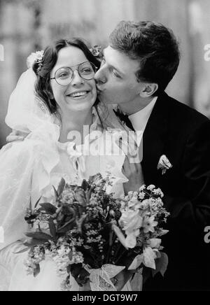 Bride and groom, Leipzig, Saxony, East Germany, 1984 Stock Photo