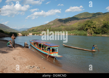 Tourist boat at rest on the river Nam Ou, at Nong Khiao, Khiaw Nong, Luang Prabang province, Laos, Southeast Asia, Asia