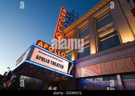 The Apollo Theatre in Harlem, West 125th Street, one of the most famous clubs for African-American pop music, New York City Stock Photo