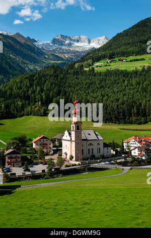 Parish church, St. Johann, Zillertal Alps, St. Johann, San Giovanni, Ahrntal, Valle Aurina, South Tyrol province Stock Photo