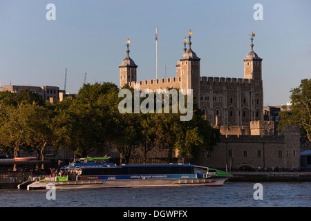 Tower of London, tour boat on the River Thames, England, United Kingdom, Europe Stock Photo