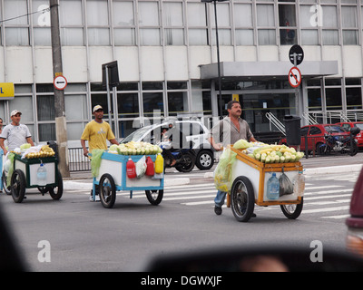 Street Vendors selling corn on the cob in Sao Paulo Brazil Stock Photo