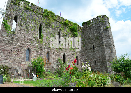 The Castle of Brecon Hotel, Castle Square, Brecon, Brecon Beacons National Park, Powys, Wales, United Kingdom Stock Photo