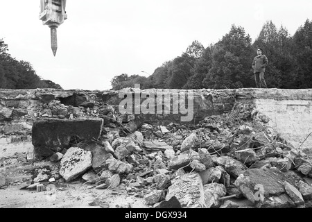 The start of the demolition of the Berlin Wall at the Brandenburg Gate, Berlin Stock Photo