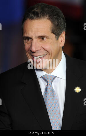 Brooklyn, New York, USA . 25th Oct, 2013. New York Governor Andrew Cuomo at Pathways in Technology Early College High School, in Brooklyn, New York on October 25, 2013 © dpa picture alliance/Alamy Live News Stock Photo