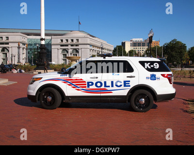 Metropolitan Police department K-9 vehicle outside Union Station, Washington DC, USA Stock Photo