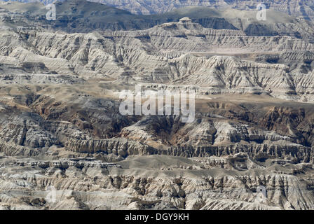 Canyon landscape around the Sutlej River in the ancient Kingdom of Guge, Western Tibet, Ngari Province, Tibet, China, Asia Stock Photo