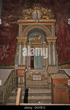 5509. Vatra Dornei, Romania. The Great Temple built in 1902. Interior showing the great wooden Ark Stock Photo