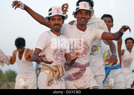 Dancing pilgrims, Ram Devra pilgrimage, Thar Desert, at Pokaran or Pokhran, Rajasthan, North India, India, Asia Stock Photo