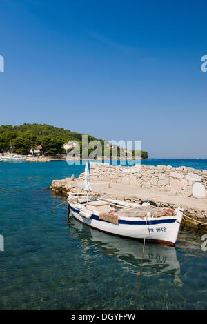 Fishing boat in front of Punta Zelena near Kukljica, Ugljan Island, Adriatic Sea, Zadar, Dalmatia, Croatia, Europe Stock Photo