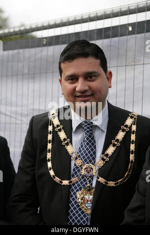 London, UK. 27th October 2013., Diwali, The Festival of lights, is being celebrated in Trafalgar Square, London. It was attended by the mayor of Hounslow©Keith Larby/Alamy Live News Stock Photo