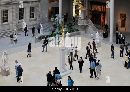 Courtyard of the American Wing, The Metropolitan Museum of Art, Upper East Side, New York City, New York, USA, North America Stock Photo