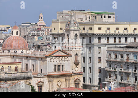 Plaza Vieja, historic district of Havana, Cuba, Caribbean, Central America Stock Photo