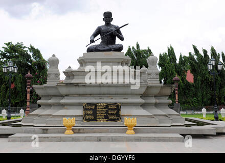 Statue of Krom Ngoy statue in Phnom Penh, Cambodia, Asia Stock Photo