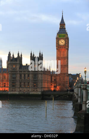Westminster Hall, Elizabeth Tower or Big Ben, Houses of Parliament, River Thames, Westminster Bridge in the evening Stock Photo