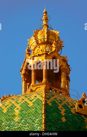 The Art Nouveau Museum of Applied Arts with Zolnay tiled roof, Budapest, Hungary, Europe Stock Photo