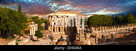 The Library of Celsus and the Agora to the right, Ephesus Archaeological Site, Anatolia, Turkey Stock Photo