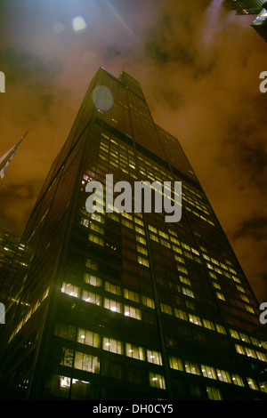 The Sears Tower, now names Willis Tower, in Chicago, on a dark, cloudy night Stock Photo