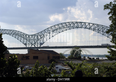 USA. Tennessee. Memphis. The Hernando de Soto Bridge over Mississippi river. Stock Photo