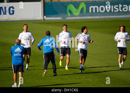 Madrid, Spain. 29th Oct, 2013. Real Madrid players Cristiano Ronaldo, Gareth Bale, Marcelo and Luka Modric jogging during Real Madrid's last training session at the Valdebebas sports complex ahead of the match between Real Madrid and Sevilla, matchday 11 of La Liga 2013, on October 29th, 2013 in Madrid, Spain. Credit:  Madridismo Sl/Madridismo/ZUMAPRESS.com/Alamy Live News Stock Photo