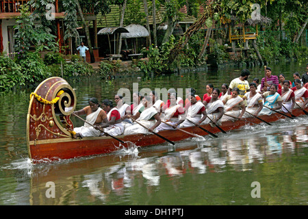 Women rowing boat racing Nehru trophy boat race Punnamada Lake Vembanad lakes Alleppey Kottayam Kuttanad Kerala India Asia Stock Photo