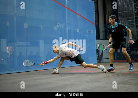 Manchester, UK. 29th Oct, 2013. Nick Matthew (England) the number 4 seed moves into the third round of the men's World Squash Championship at Sportcity, Manchester by beating unseeded Max Lee (Hong Kong) 11-7, 11-6, 11-6 in 41 minutes. World Championship Squash  Manchester, UK  29 October 2013 Credit:  John Fryer/Alamy Live News Stock Photo