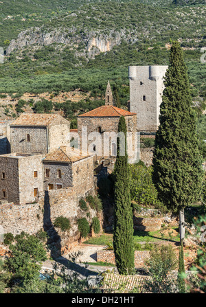 The stone towers and houses of the Mourtzinos/Petreas complex in Upper/Old Kardamyli, Outer Mani, Peloponnese, Greece Stock Photo