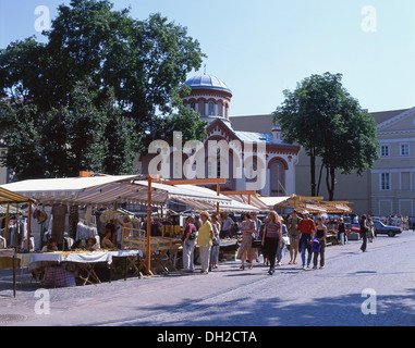 Street market, Pilies Gavtve, Old Town, Vilnius, Vilnius County, Republic of Lithuania Stock Photo