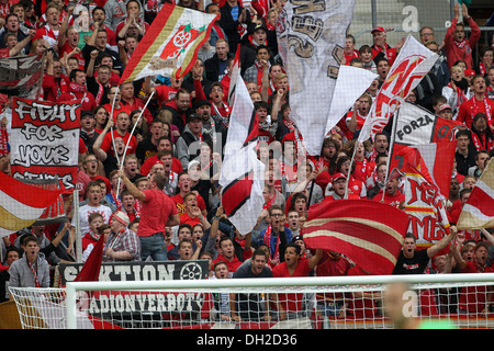 Fans of FSV Mainz 05 football club, FSV Mainz 05 vs Fortuna Duesseldorf, Coface-Arena, Rhineland-Palatinate Stock Photo