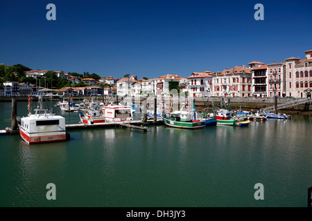Fishing boats, fishing port of Saint-Jean-de-Luz, in Basque: Donibane Lohizune, Pyrenees, Aquitaine region, Stock Photo