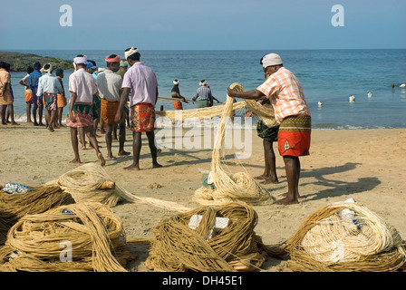 Drag net hi-res stock photography and images - Alamy