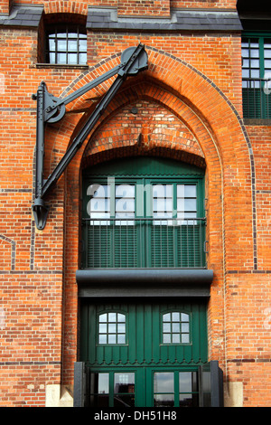 International Maritime Museum of Hamburg, details of an exterior wall, Kaispeicher B, Speicherstadt, old warehouse district