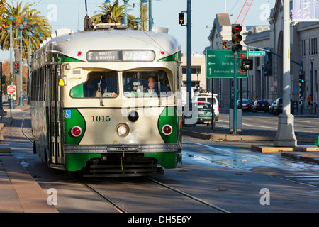 Vintage trolley bus still in use by San Francisco Municipal Transportation Agency Stock Photo