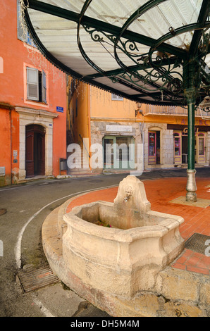 Kiosk & Fountain on Place des Artistes or Place de la Poisonnerie Town Square in the Old Town or Historic District Grasse Alpes-Maritimes France Stock Photo