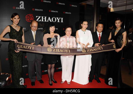 Hong Kong, China. 31st Oct, 2013. Carina Lau attends opening ceremony of a jewelry store in Hong Kong, China on Thursday October 31, 2013. Credit:  TopPhoto/Alamy Live News Stock Photo